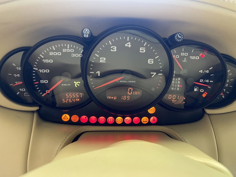 Porsche 996 Carrera 4