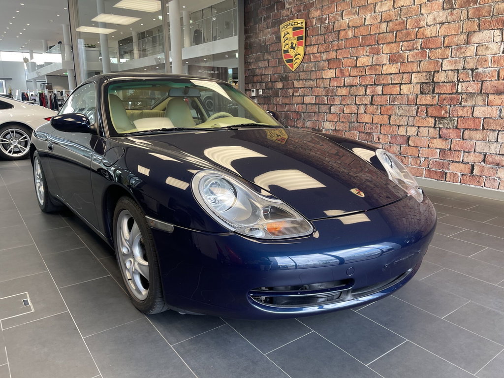Porsche 996 Carrera 4