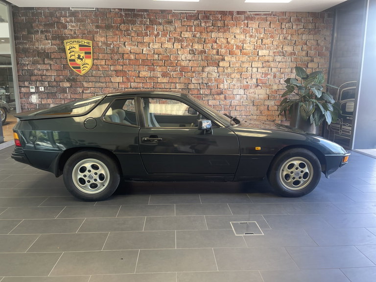 Porsche 924 S