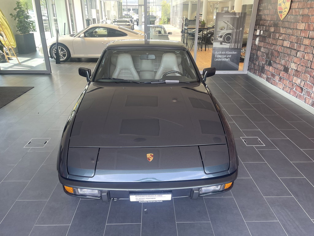Porsche 924 S