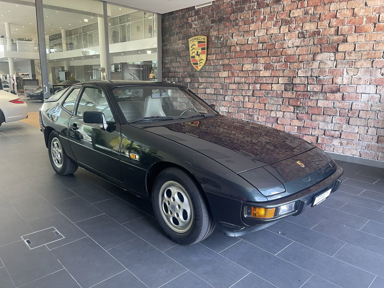 Porsche 924 S
