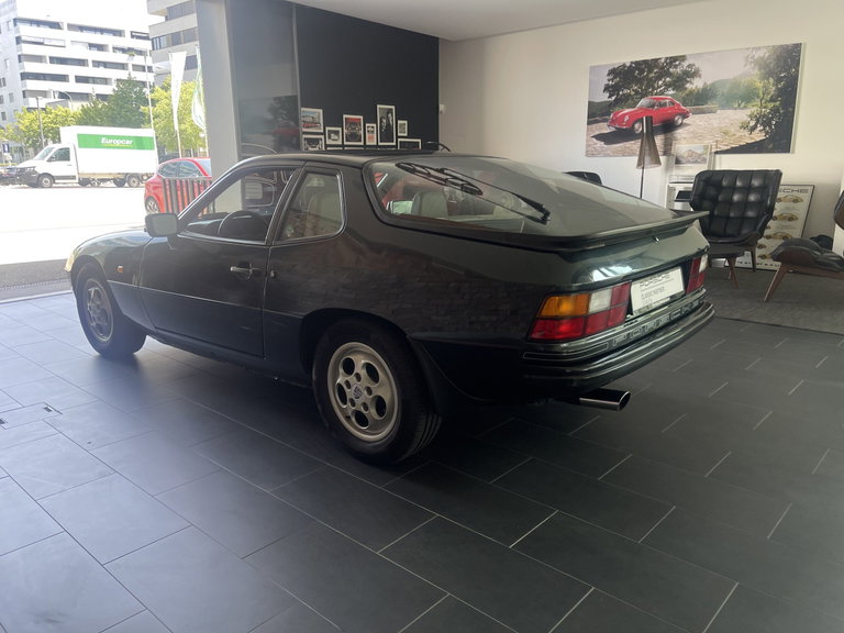 Porsche 924 S