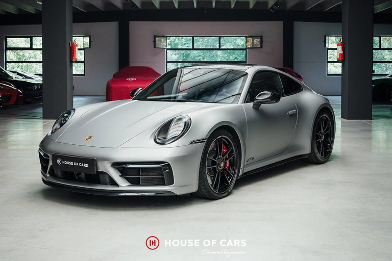Porsche 992 Carrera GTS