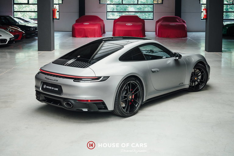 Porsche 992 Carrera GTS