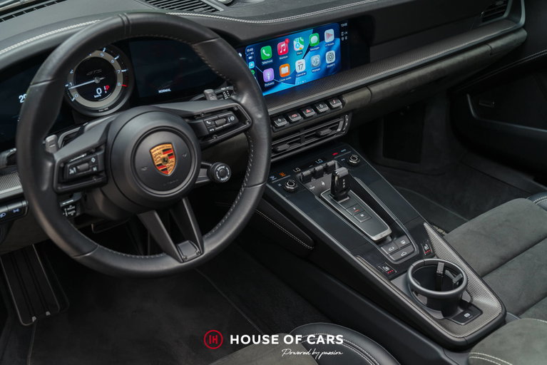 Porsche 992 Carrera GTS