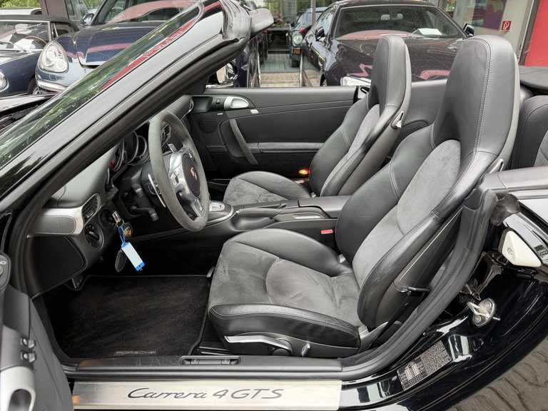 Porsche 997.2 Carrera 4 GTS