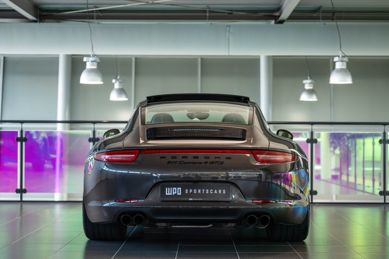 Porsche 991 Carrera 4 GTS
