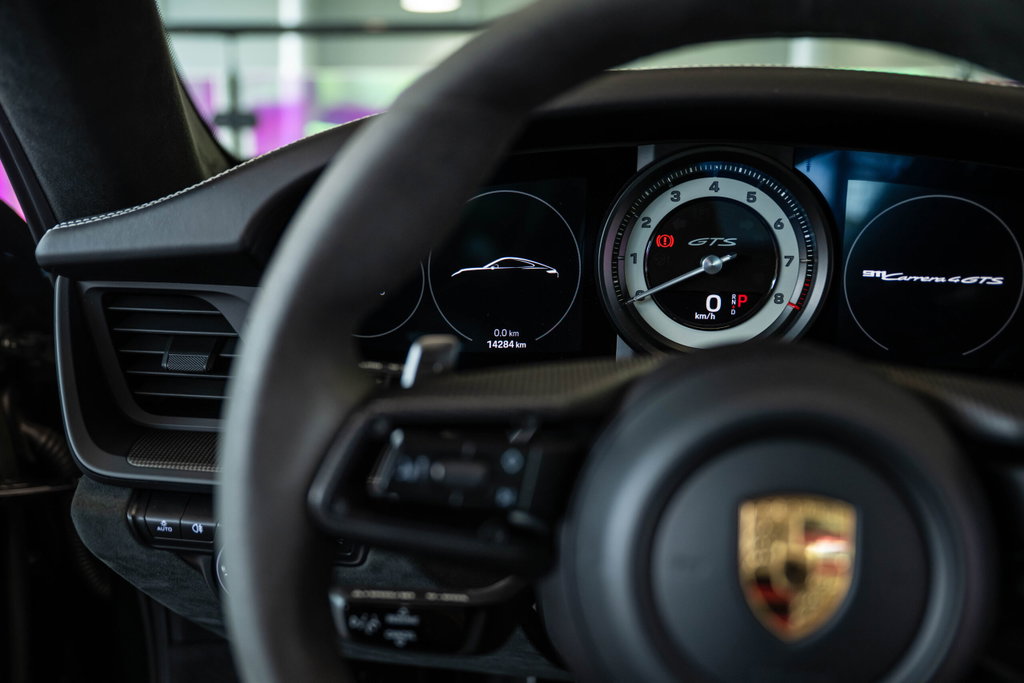 Porsche 992 Carrera 4 GTS