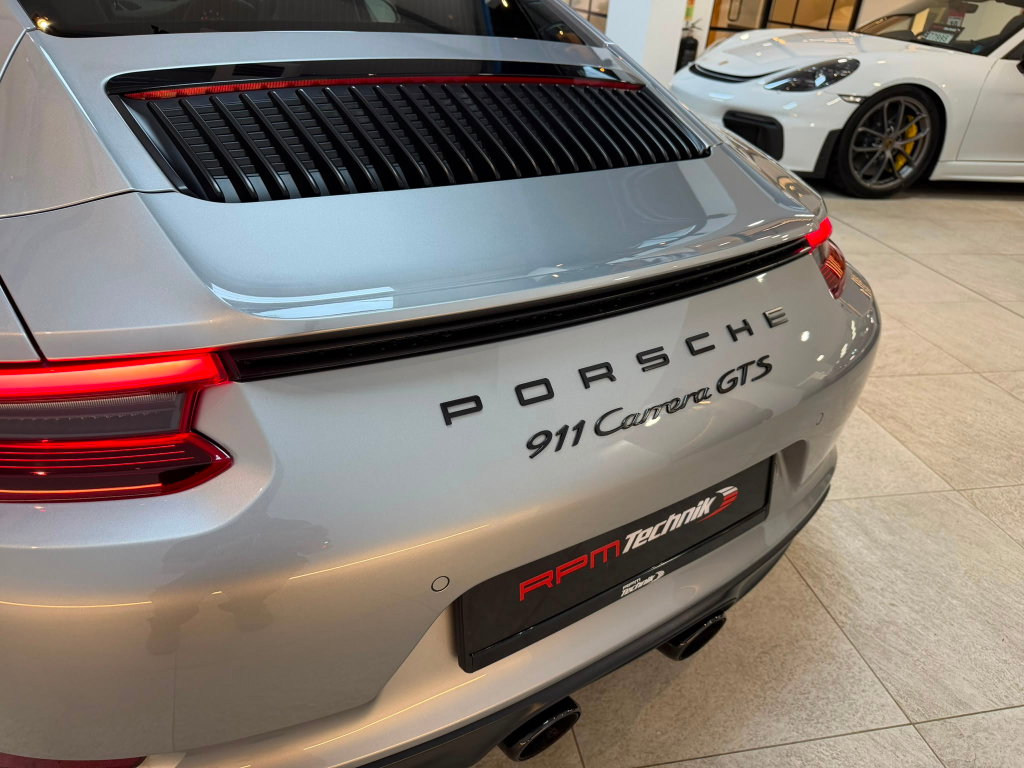 Porsche 991.2 Carrera GTS