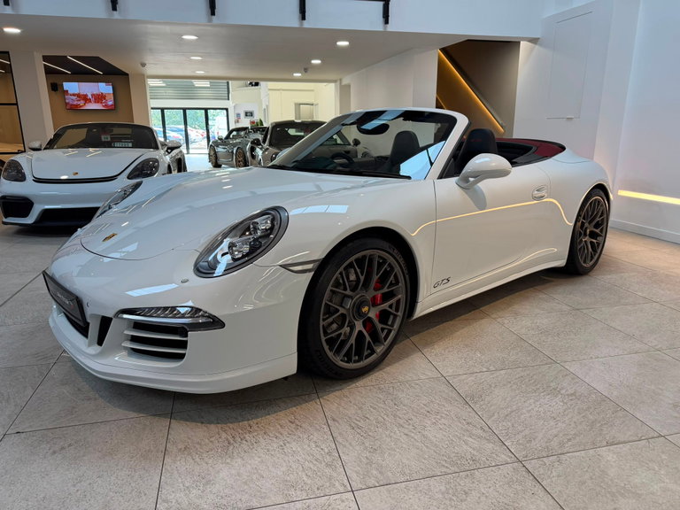 Porsche 991 Carrera 4 GTS