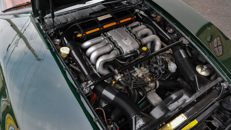 Porsche 928