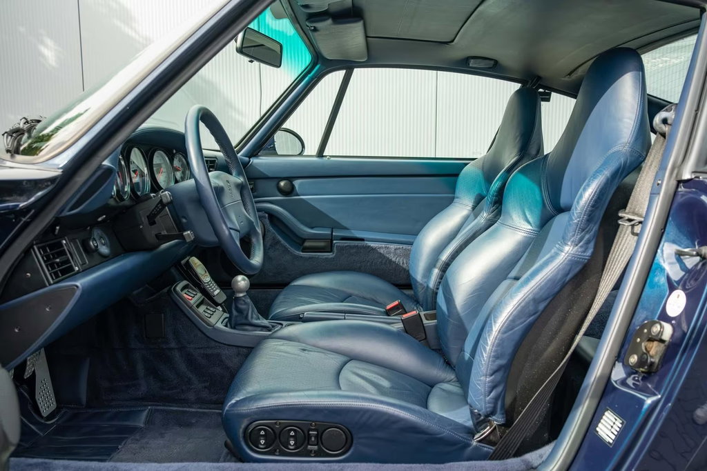 Porsche 993 Carrera 4S