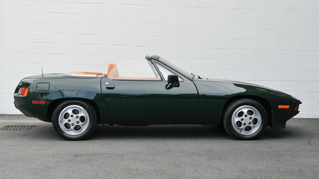 Porsche 928