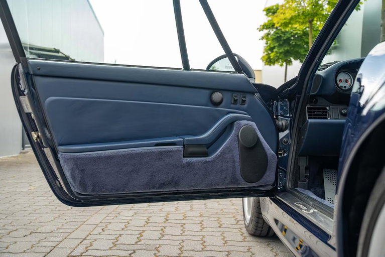 Porsche 993 Carrera 4S