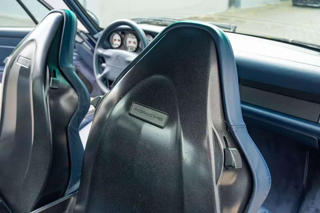 Porsche 993 Carrera 4S