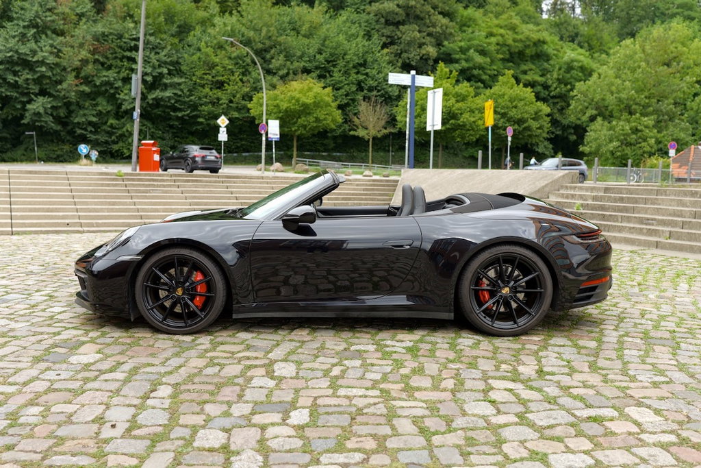 Porsche 992 Carrera 4S