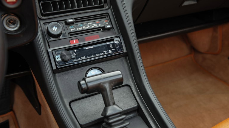 Porsche 928