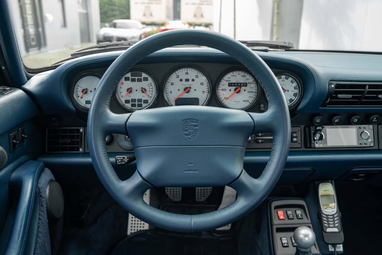 Porsche 993 Carrera 4S