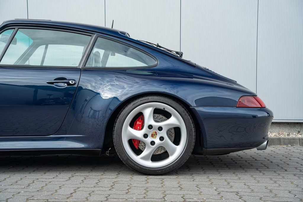 Porsche 993 Carrera 4S