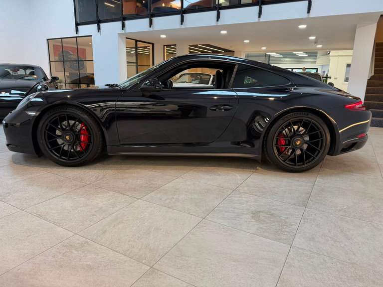 Porsche 991.2 Carrera GTS