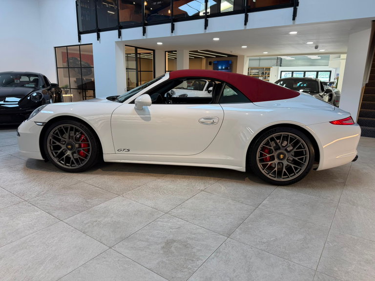 Porsche 991 Carrera 4 GTS