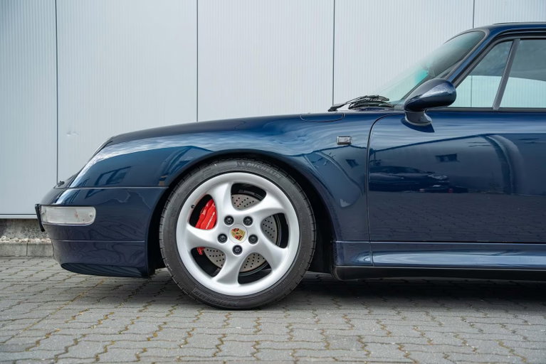 Porsche 993 Carrera 4S