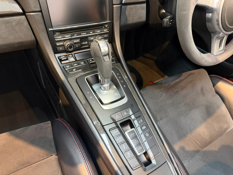 Porsche 991 Carrera 4 GTS