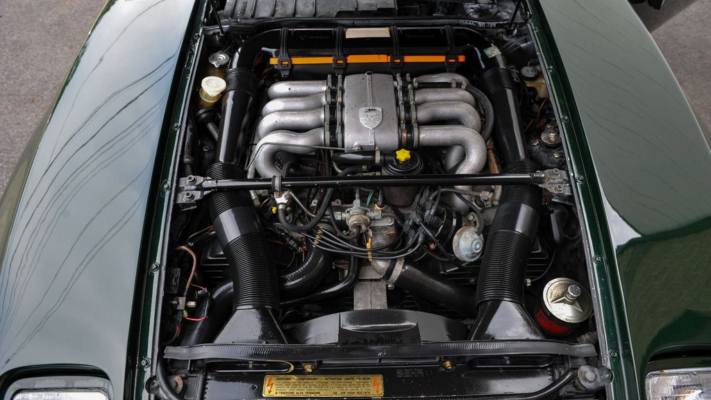 Porsche 928