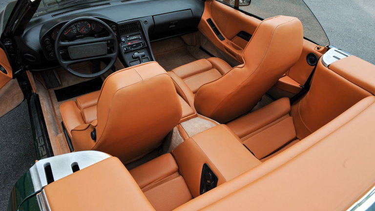 Porsche 928