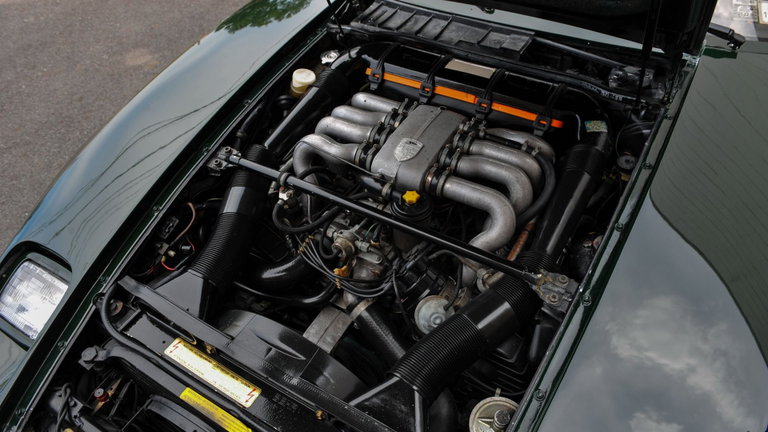 Porsche 928