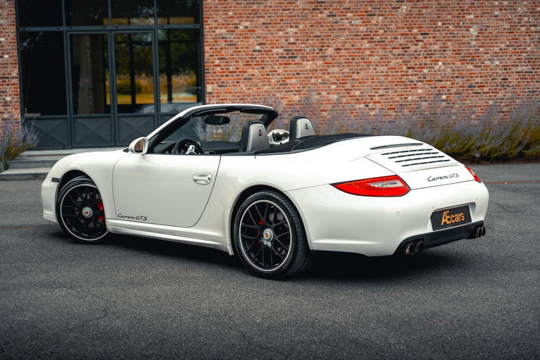 Porsche 997.2 Carrera GTS