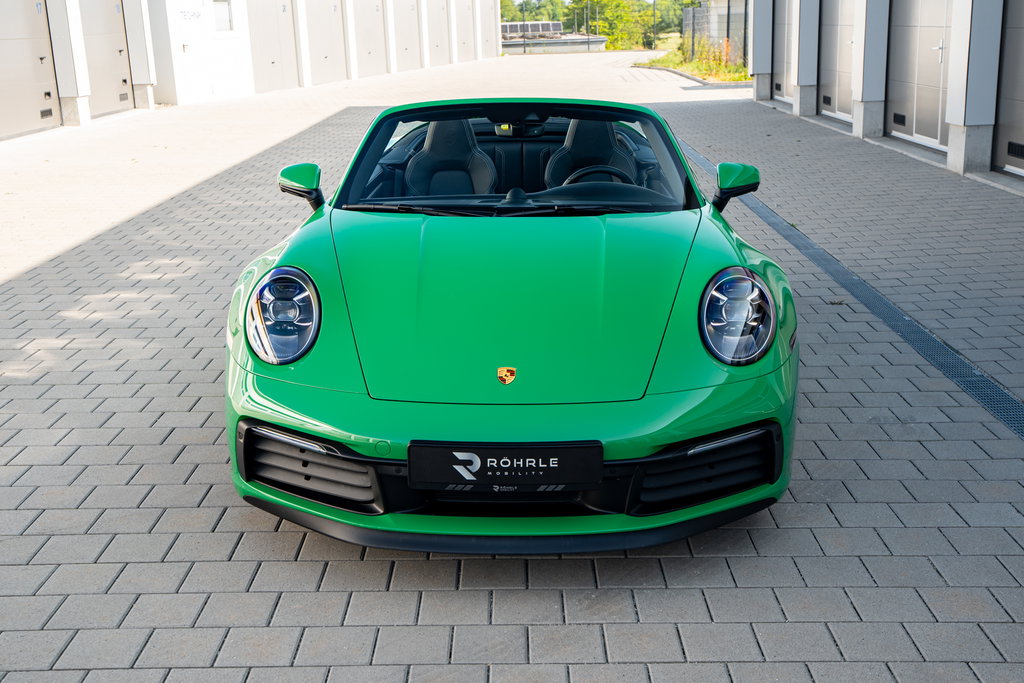 Porsche 992 Carrera 4S