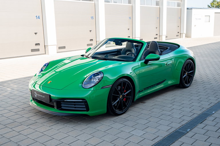 Porsche 992 Carrera 4S