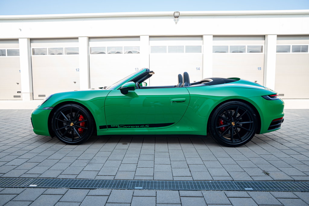 Porsche 992 Carrera 4S