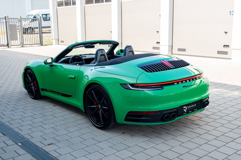 Porsche 992 Carrera 4S