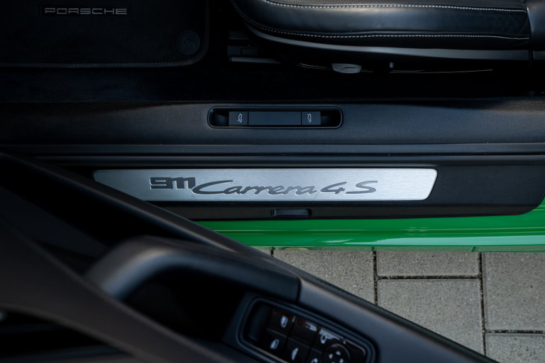 Porsche 992 Carrera 4S