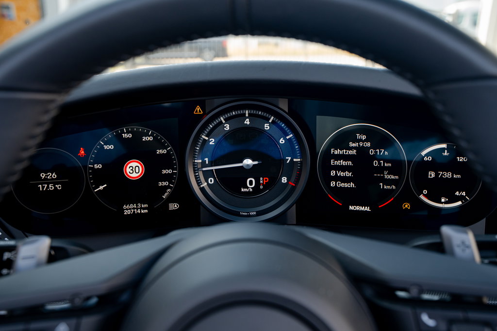 Porsche 992 Carrera 4S