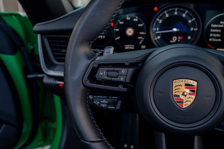 Porsche 992 Carrera 4S