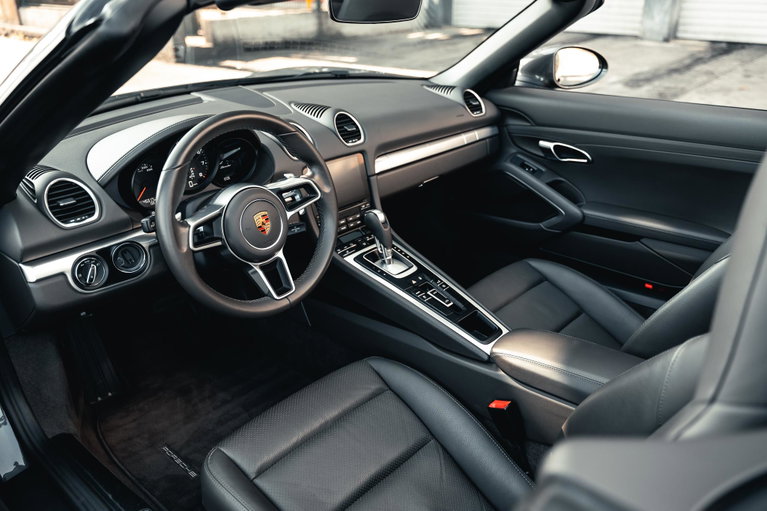 Porsche 718 Boxster