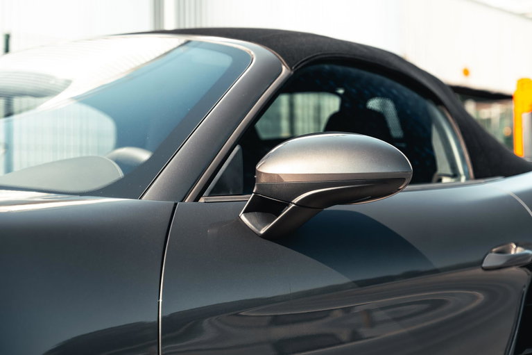 Porsche 718 Boxster