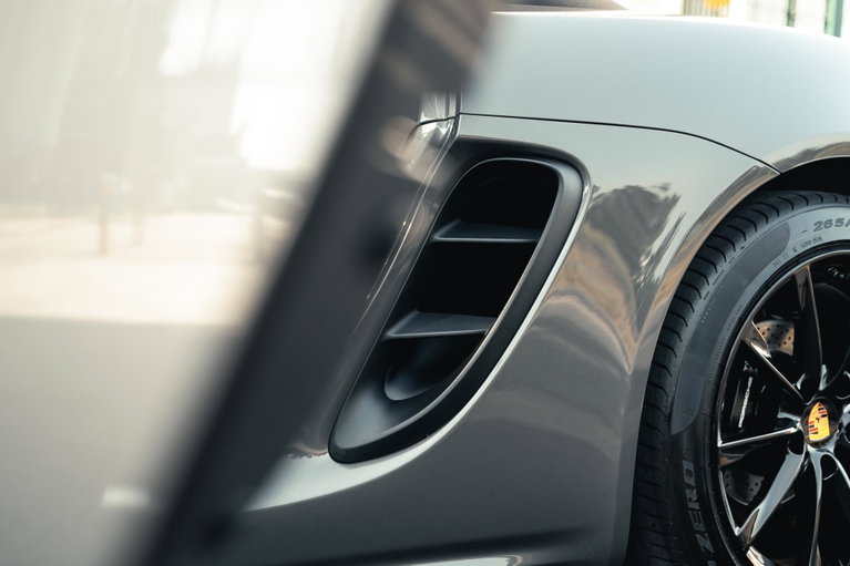 Porsche 718 Boxster