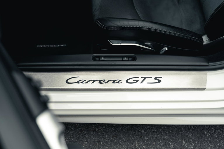 Porsche 997.2 Carrera GTS