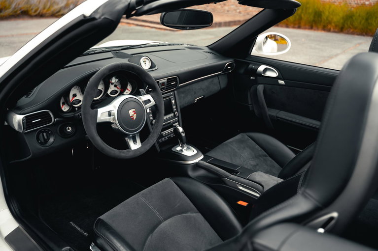 Porsche 997.2 Carrera GTS