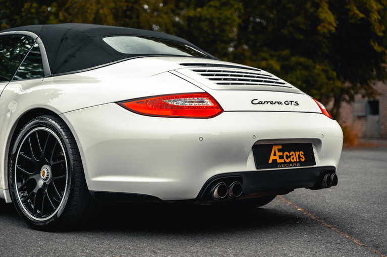 Porsche 997.2 Carrera GTS