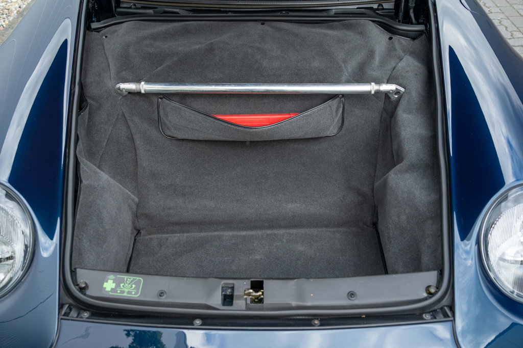 Porsche 993 Carrera 4S