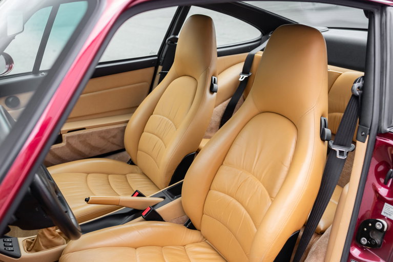 Porsche 993 Carrera 4S