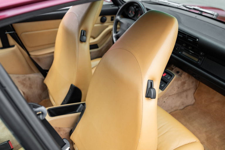 Porsche 993 Carrera 4S