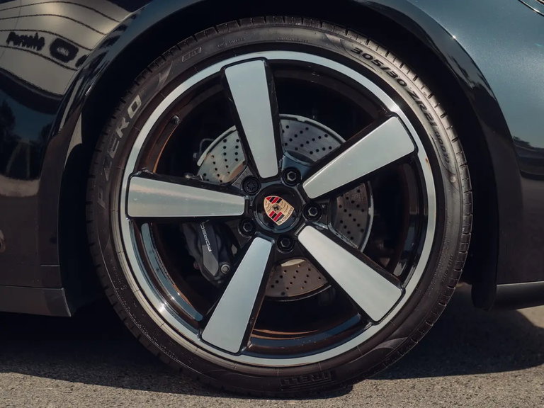 Porsche 992.2 Carrera