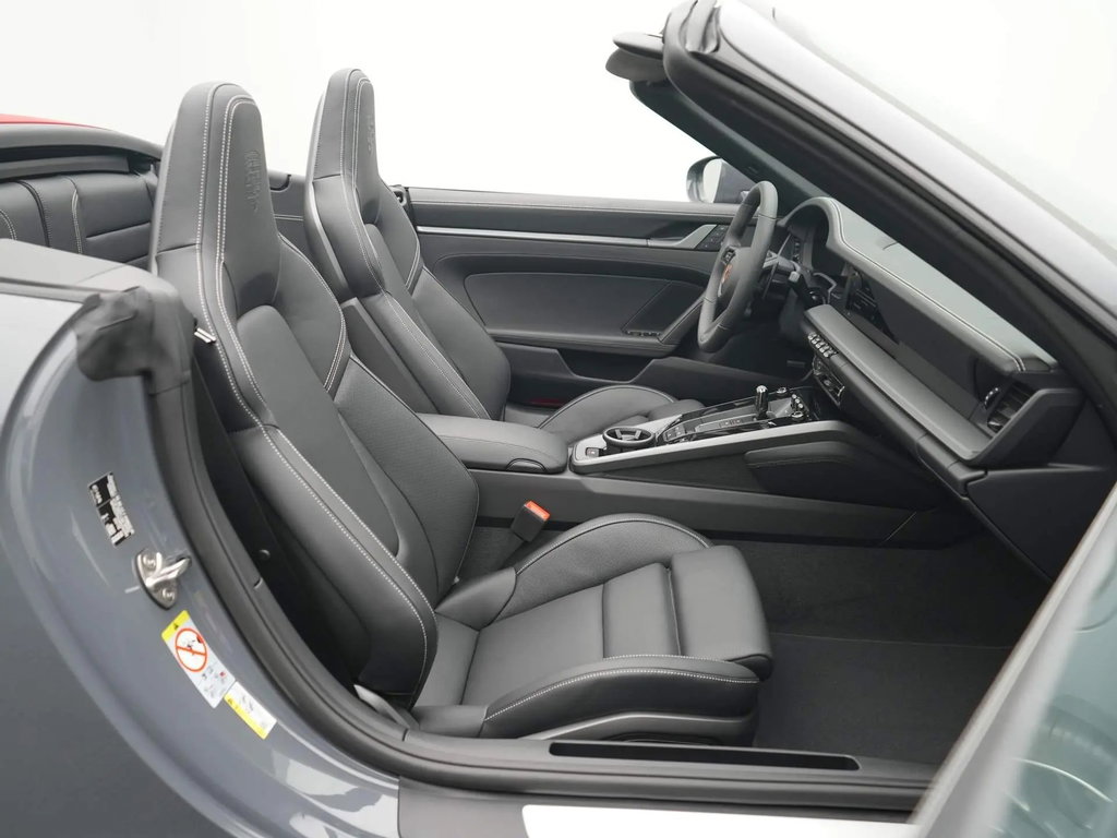 Porsche 992.2 Carrera