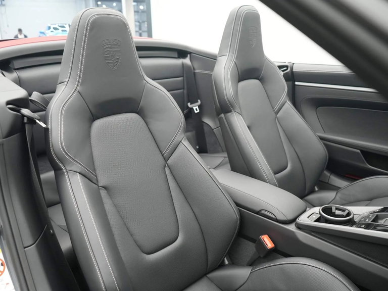 Porsche 992.2 Carrera